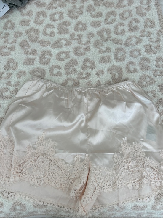 No brand Other - Silky Lace-Trim Shorts - Blush